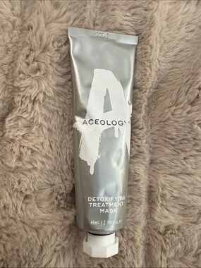 Aceology Detoxifying Treatment Mask - Silver